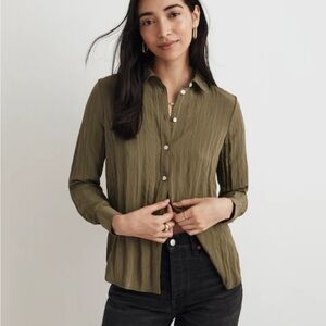 madewell Crinkled Button-Up Shirt desert olive green top medium